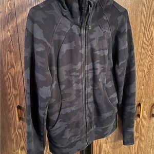 Lululemon Scuba Incognito Camo